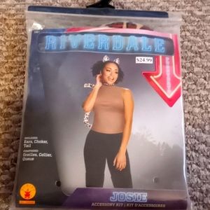 New Riverdale Josie Halloween outfit